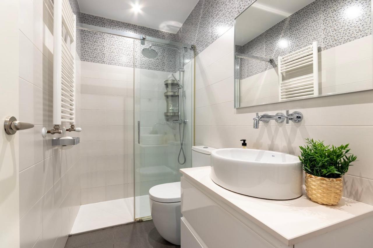 Gran Apartamento Con Estilo En El Centro De Bilbao Exteriör bild