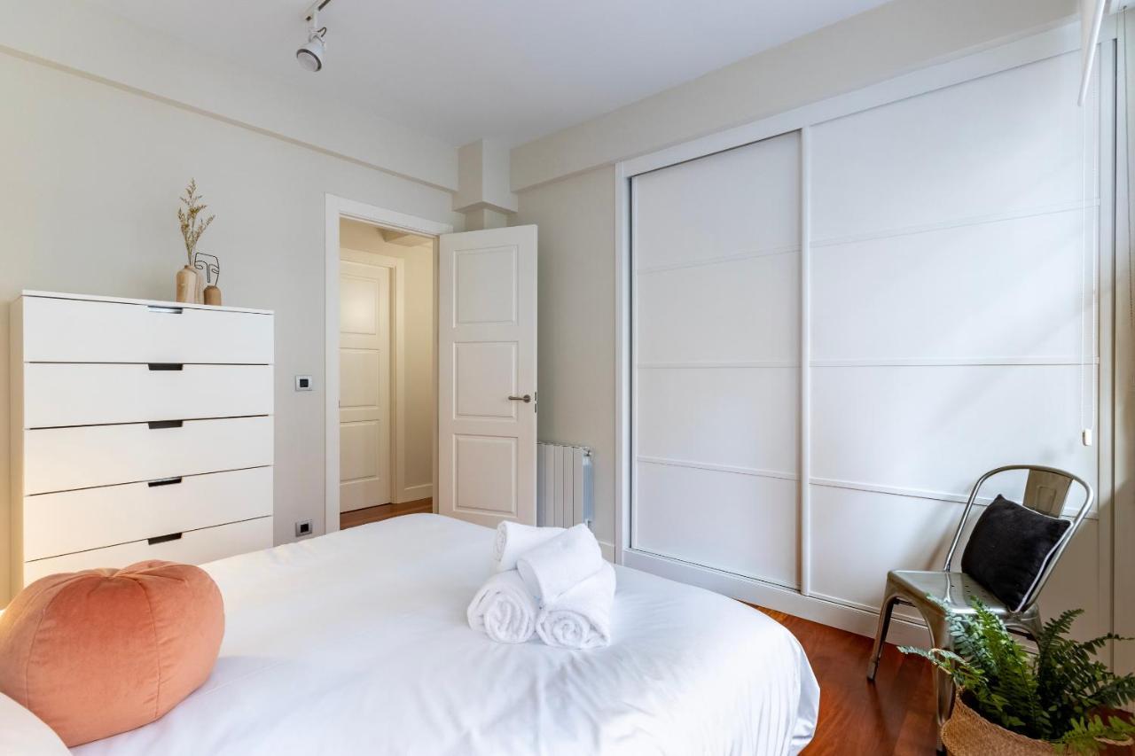 Gran Apartamento Con Estilo En El Centro De Bilbao Exteriör bild